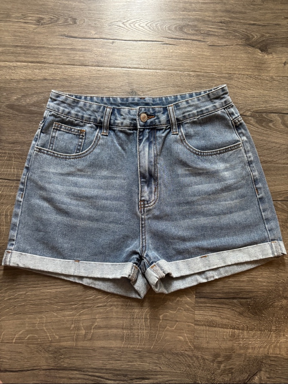 High-Rise Light Blue Denim Women's Shorts - Medium/6